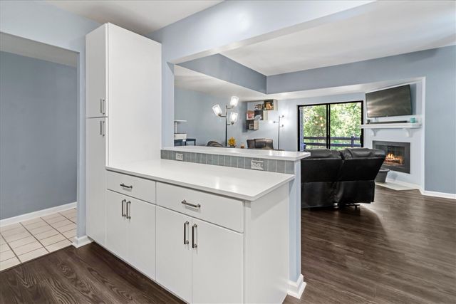 11723 Sycamore Road, Plymouth, MI 48170