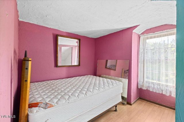 143 Mustang Street, Duffield, VA 24244