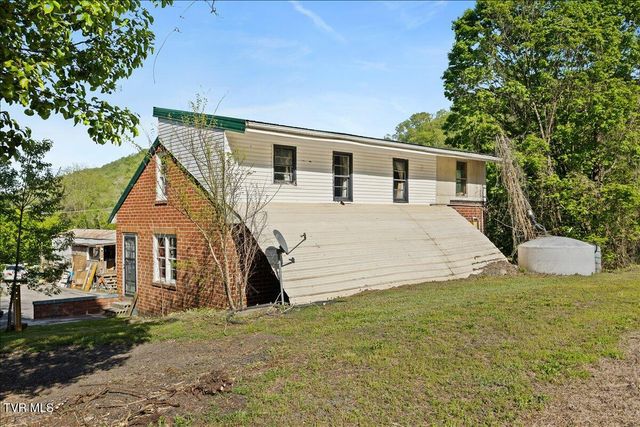 143 Mustang Street, Duffield, VA 24244