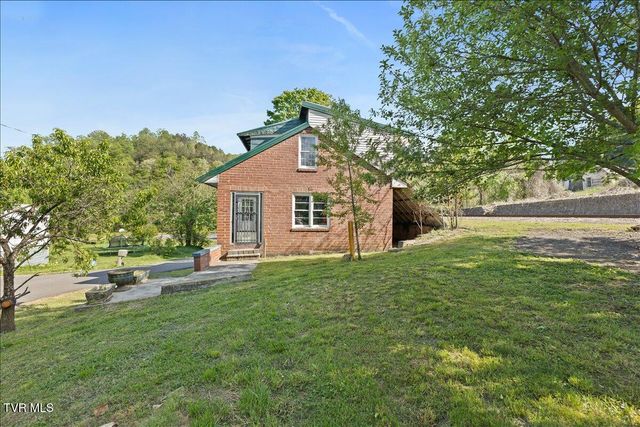 143 Mustang Street, Duffield, VA 24244