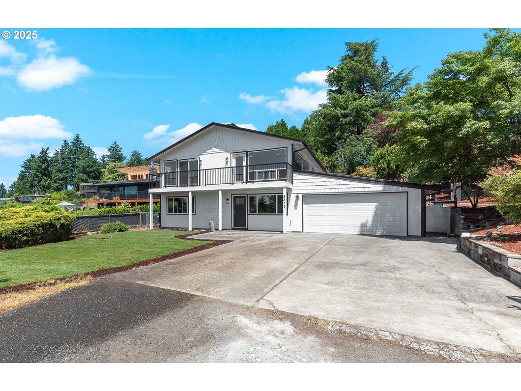 8318 Se MIDDLE Way, Vancouver, WA 98664
