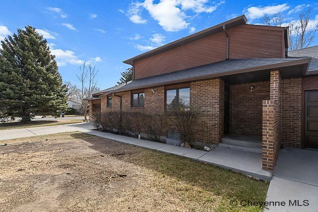 5102 SYRACUSE RD, Cheyenne, WY 82009