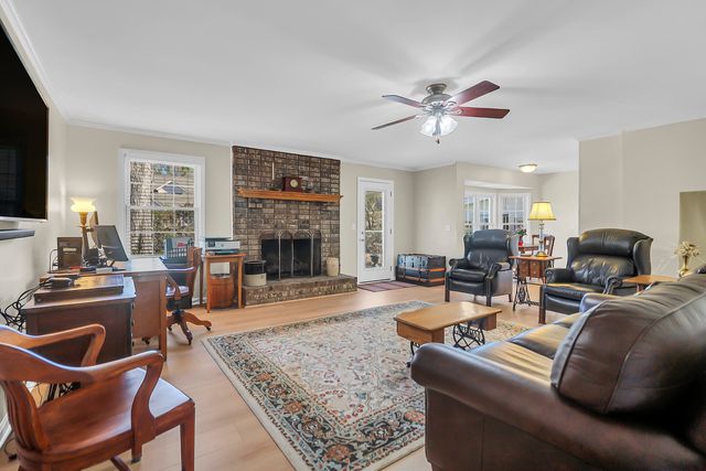 10 Hunters Forest Drive, Charleston, SC 29414