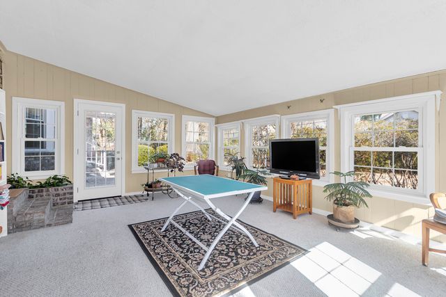 10 Hunters Forest Drive, Charleston, SC 29414