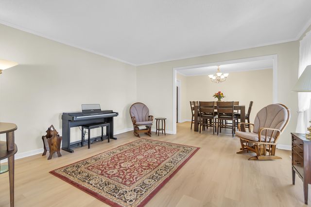 10 Hunters Forest Drive, Charleston, SC 29414