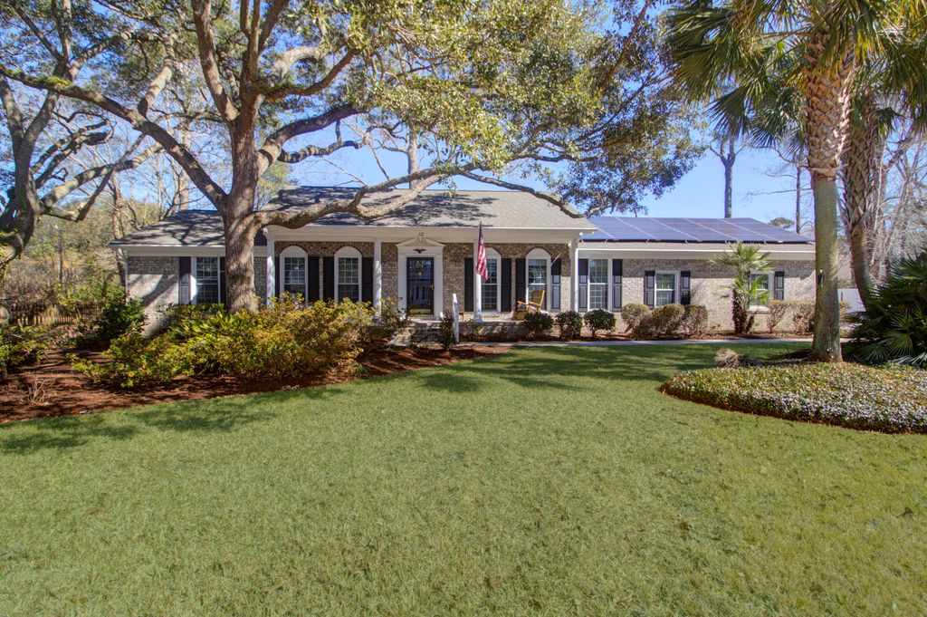 10 Hunters Forest Drive, Charleston, SC 29414