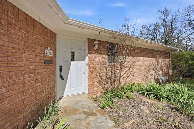 421 & 423 N Carl Street, Sherman, TX 75092
