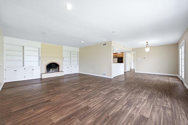 421 & 423 N Carl Street, Sherman, TX 75092