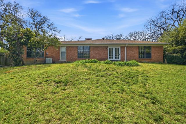 421 & 423 N Carl Street, Sherman, TX 75092