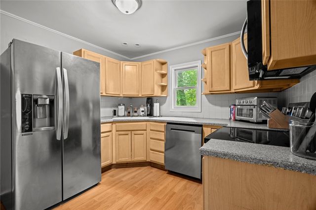 303 New Meadow Road, Barrington, RI 02806