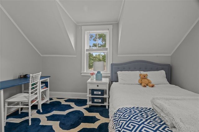 303 New Meadow Road, Barrington, RI 02806