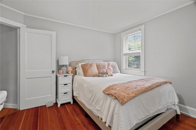 303 New Meadow Road, Barrington, RI 02806