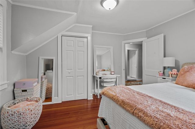 303 New Meadow Road, Barrington, RI 02806