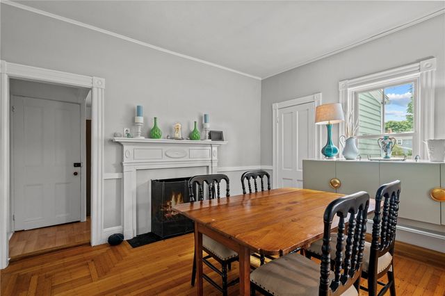 303 New Meadow Road, Barrington, RI 02806