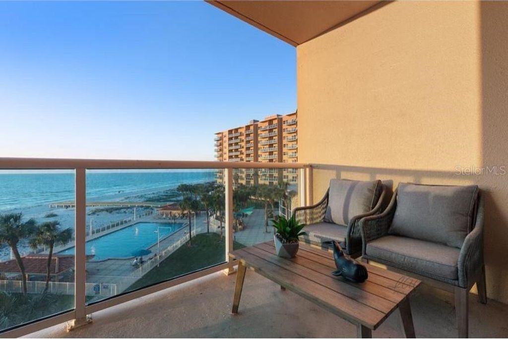 880 MANDALAY AVENUE S411, Clearwater Beach, FL 33767