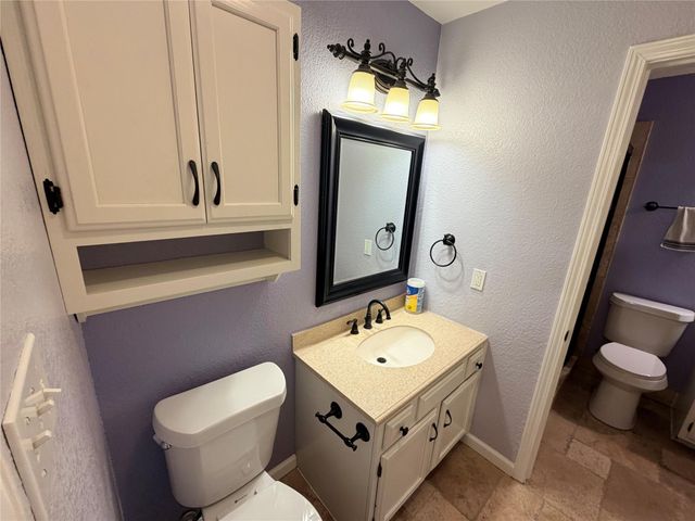 3103 Whisper Oaks LN A & B, Georgetown, TX 78628