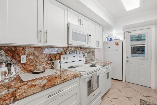 1406 Grandale ST, Lehigh Acres, FL 33936