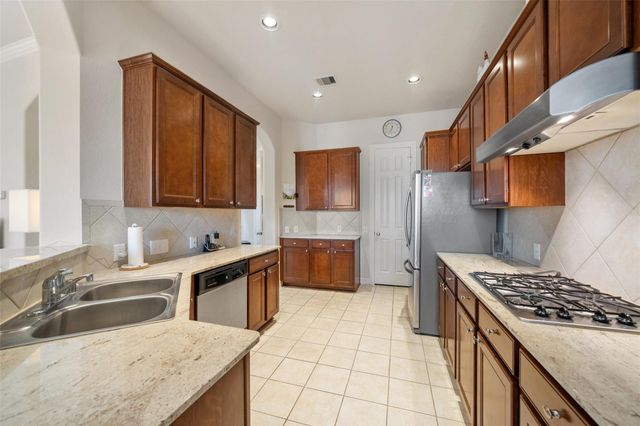 10610 Wallingford Place, Houston, TX 77042