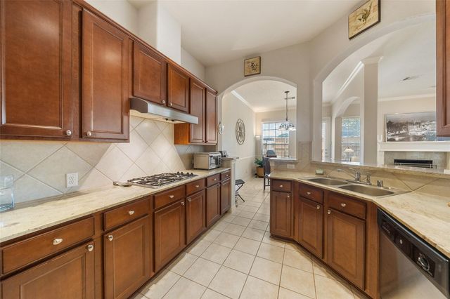 10610 Wallingford Place, Houston, TX 77042