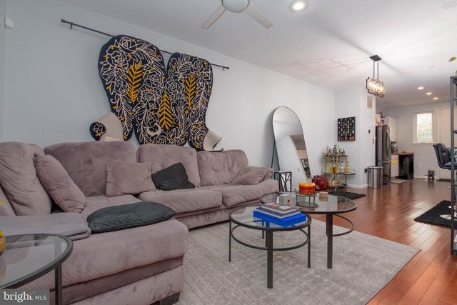 428 E OLIVER ST, Baltimore, MD 21202