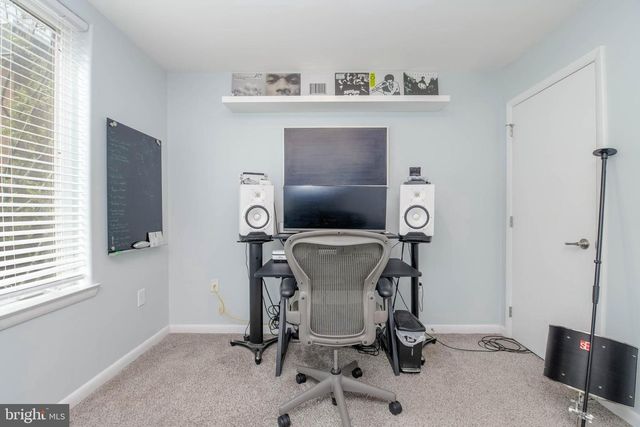 428 E OLIVER ST, Baltimore, MD 21202