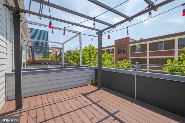 428 E OLIVER ST, Baltimore, MD 21202