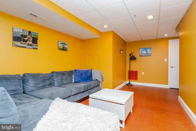 428 E OLIVER ST, Baltimore, MD 21202