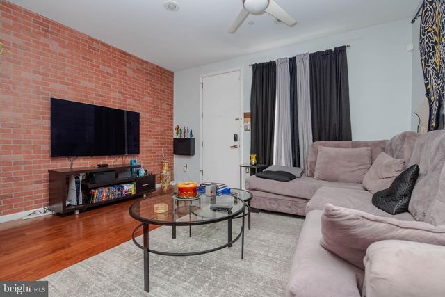 428 E OLIVER ST, Baltimore, MD 21202