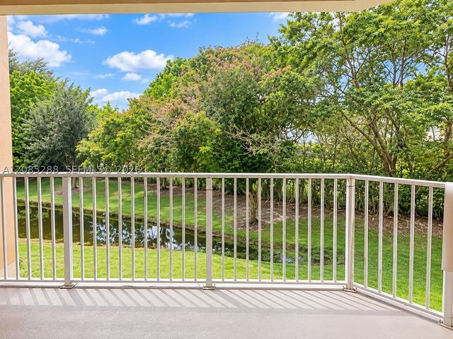 6976 SW 39th St G205, Davie, FL 33314