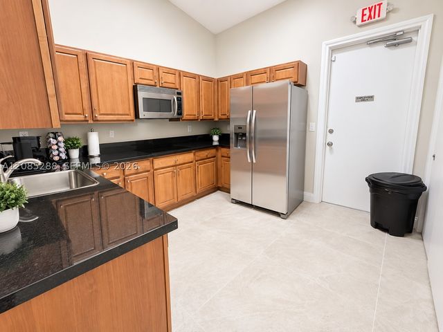 6976 SW 39th St G205, Davie, FL 33314