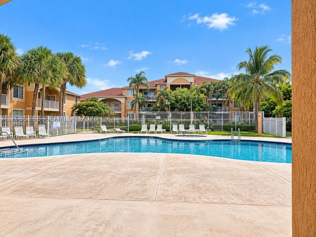 6976 SW 39th St G205, Davie, FL 33314