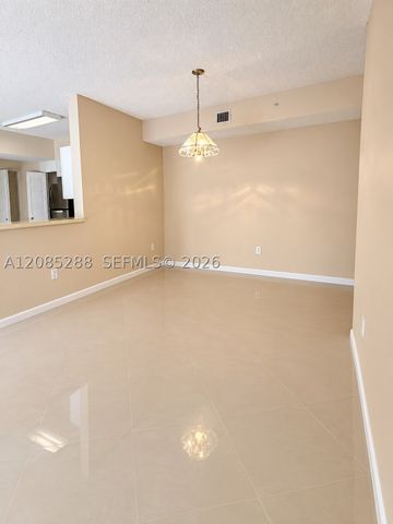 6976 SW 39th St G205, Davie, FL 33314