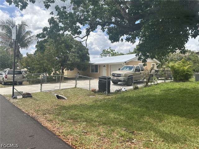 13314 2nd ST, Fort Myers, FL 33905