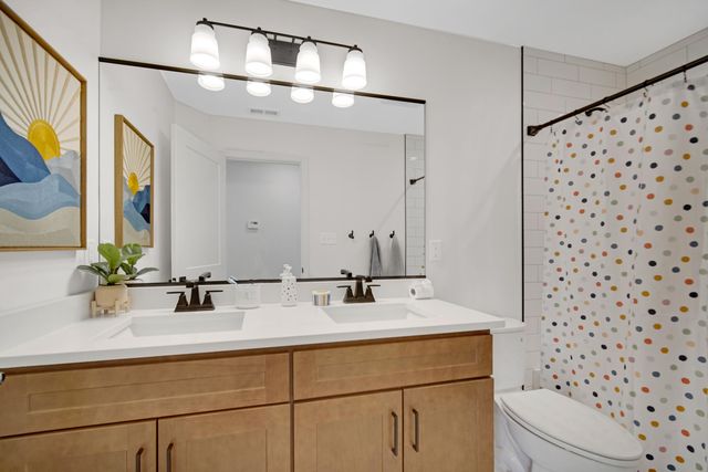 2215 Easton Park Drive, Chesterton, IN 46304