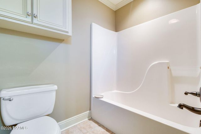 117 Warmstone Bridge Drive, Lafayette, LA 70508