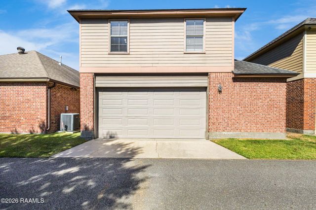 117 Warmstone Bridge Drive, Lafayette, LA 70508