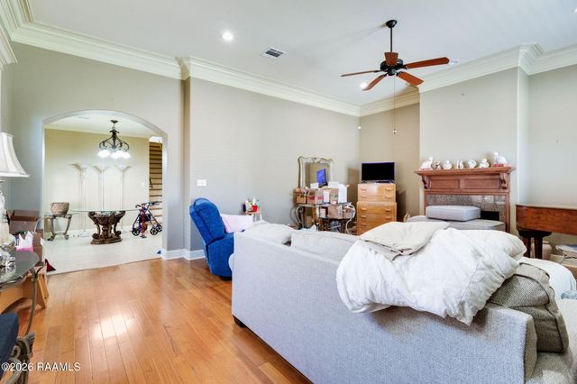 117 Warmstone Bridge Drive, Lafayette, LA 70508