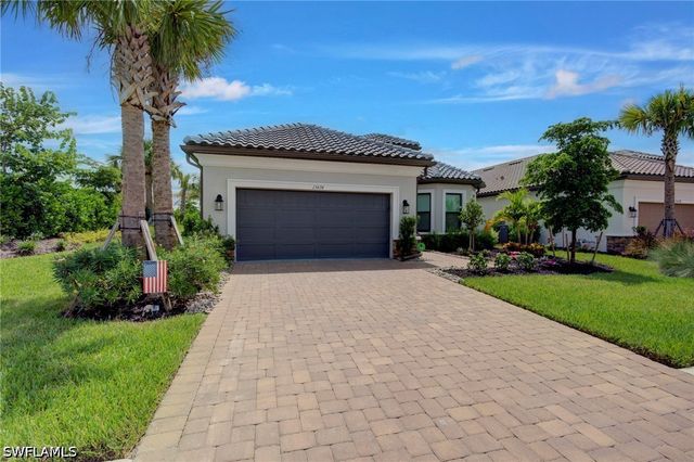 15634 Triesta LN, Naples, FL 34114