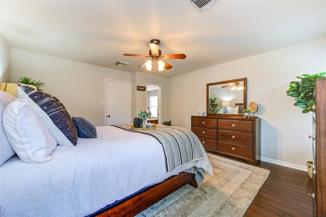 3010 E Legends Bend Drive, Spring, TX 77386