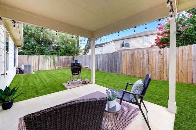 3010 E Legends Bend Drive, Spring, TX 77386