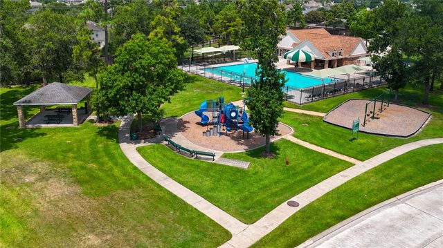 3010 E Legends Bend Drive, Spring, TX 77386