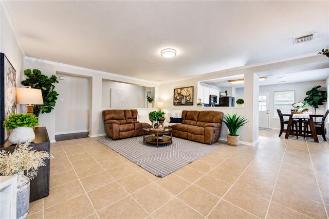 3010 E Legends Bend Drive, Spring, TX 77386