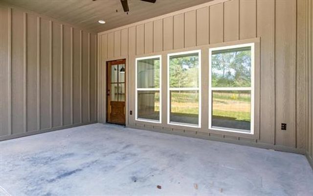 375 County Road 725, Buna, TX 77612