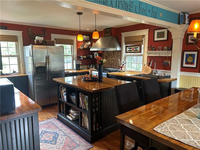 7 Boulevard East Boulevard, Middletown, RI 02842