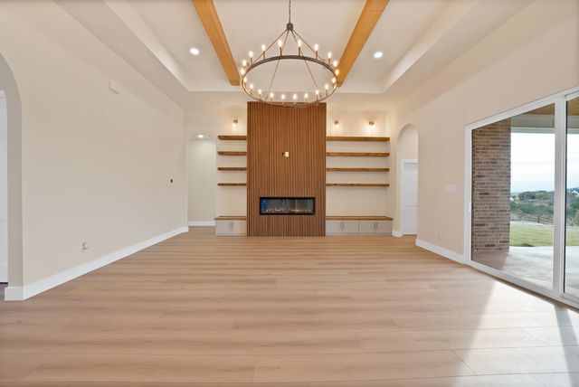 1066 Kingsley Court, Weatherford, TX 76087