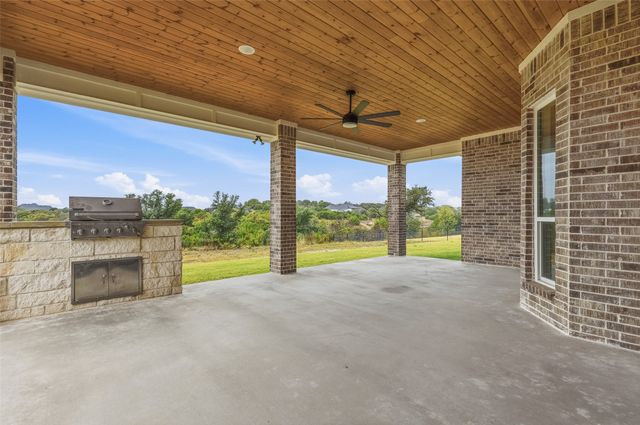 1066 Kingsley Court, Weatherford, TX 76087