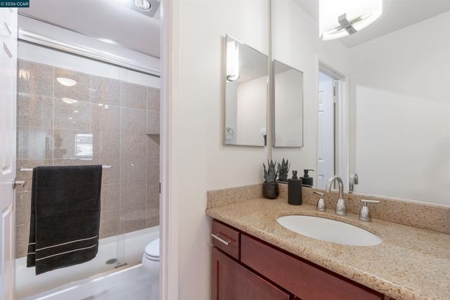 1315 A St 206, Hayward, CA 94541