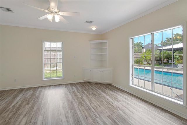 4111 Maidstone Drive, Lake Charles, LA 70605