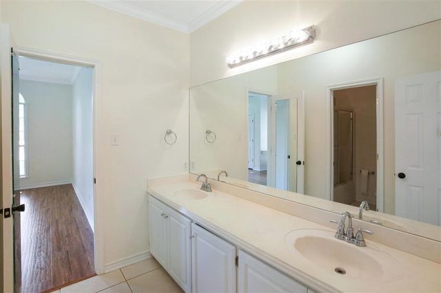 4111 Maidstone Drive, Lake Charles, LA 70605