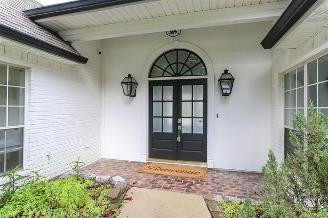 4111 Maidstone Drive, Lake Charles, LA 70605